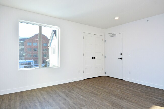 Foto del edificio - 2909 Grand St NE