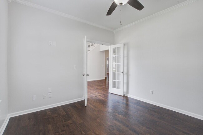 Foto del edificio - 207 N Pembroke Dr