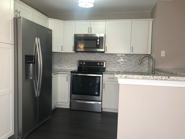 Building Photo - COMING SOON! Charming 2-Bed Home in Commerce –Great schools & Community Pool Access!