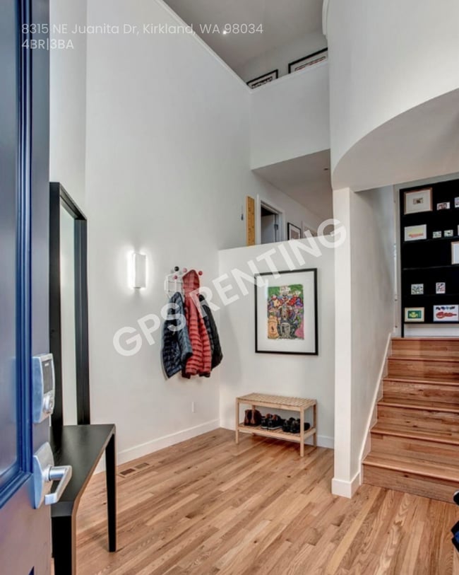 Building Photo - 8315 NE Juanita Dr