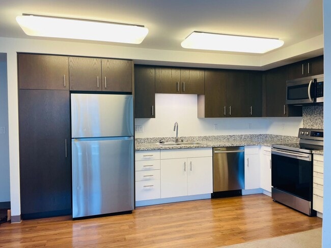 Foto del edificio - *PET FREINDLY* 3 Bedroom 2 Bathroom 1 Park...