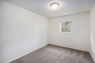 Interior Photo - Welcome to The Bluffs – Comfort, Convenience & Value in the Heart of Gladstone