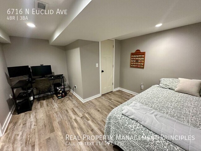 Foto del edificio - 6716 N Euclid Ave