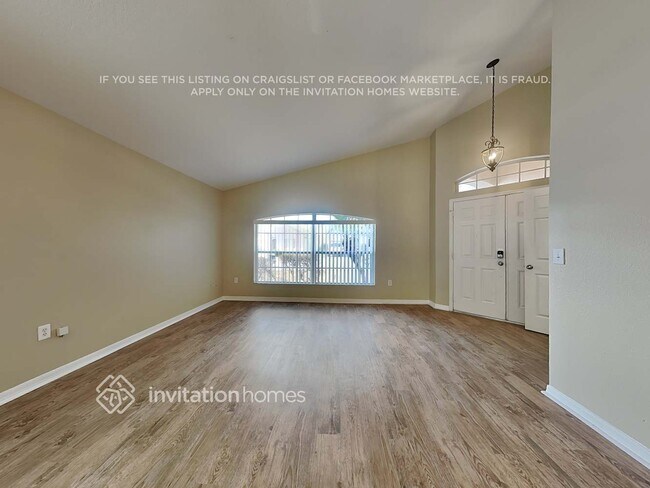 Foto del edificio - 2152 Rose Blvd