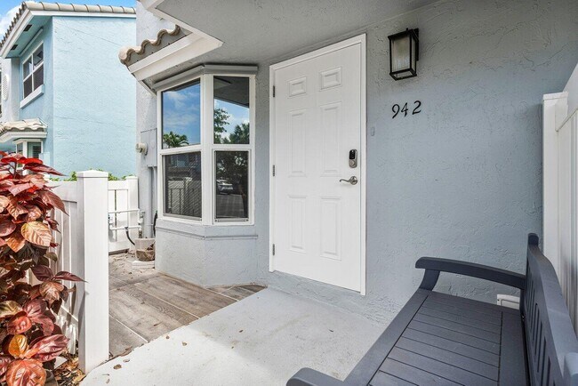Foto del edificio - 942 Jeffery St