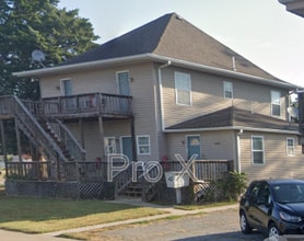 Building Photo - 1409 S Broadway St