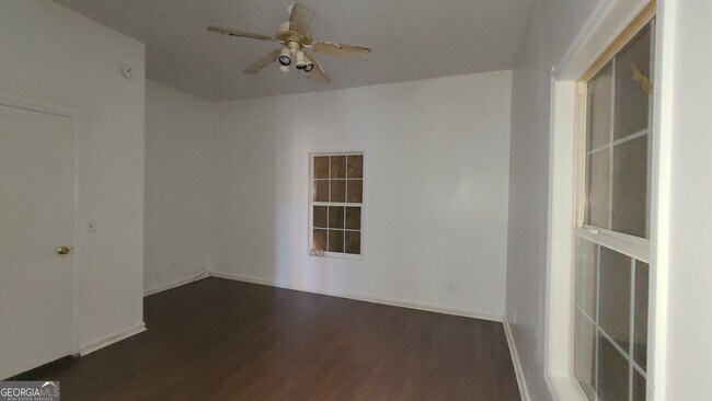 Foto del edificio - 2810 3rd Ave