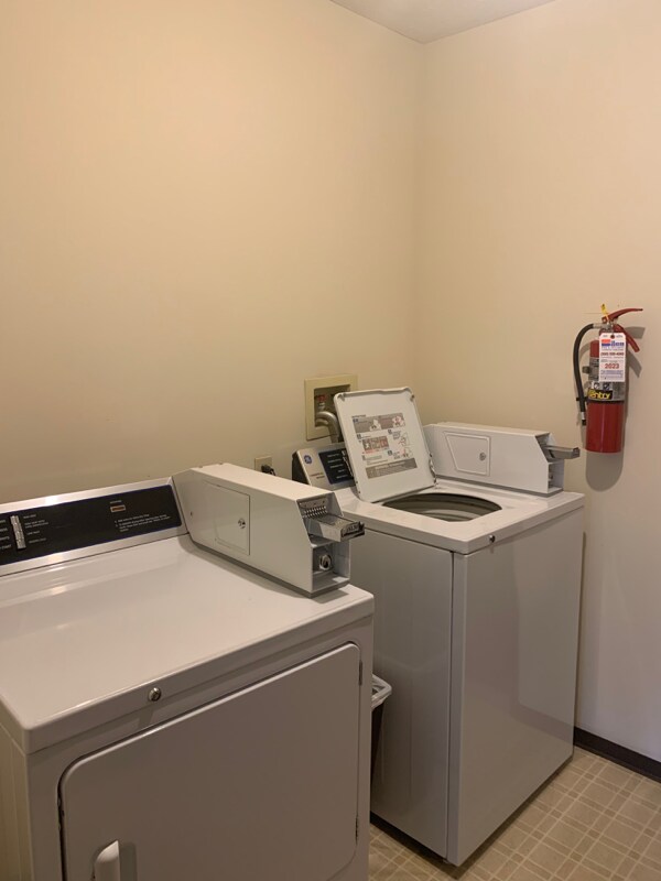 240 Great Oaks Trail, Wadsworth, OH 44281 Room for Rent in Wadsworth, OH