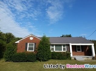 Foto principal - East Nashville 2 Bedroom Home Ready to Rent