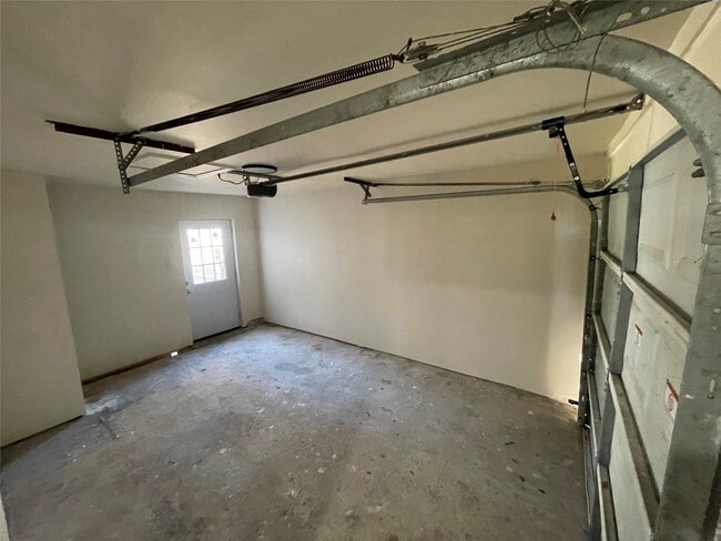 Building Photo - 2508 S Texas Ave