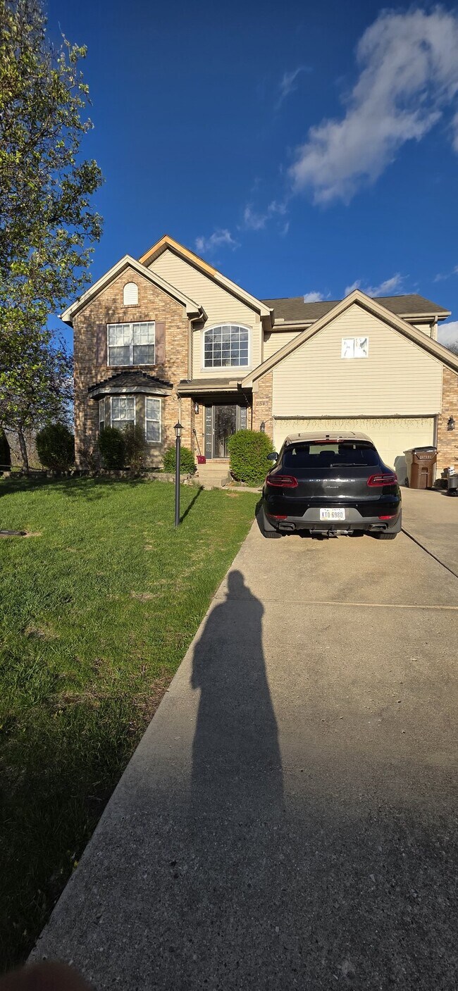 Foto del edificio - 2545 Hillsdale Dr
