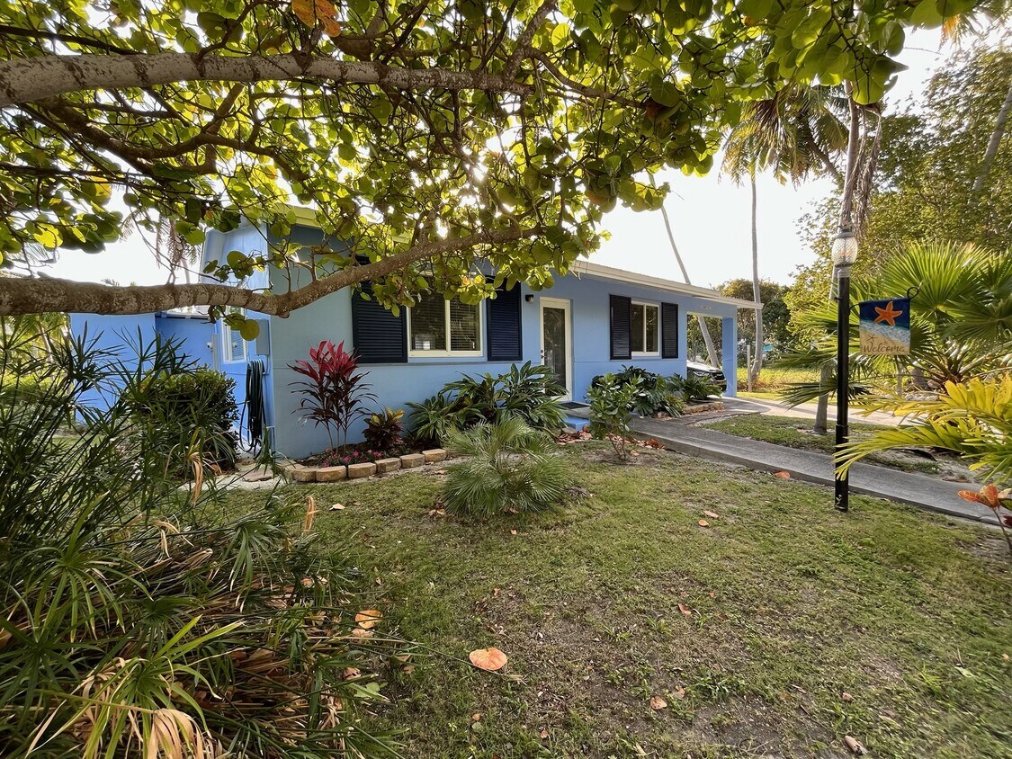 Foto principal - 140 N Ocean Ln