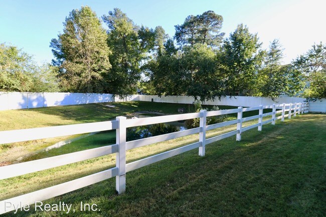 Building Photo - 5525 Taylors Walke Ln