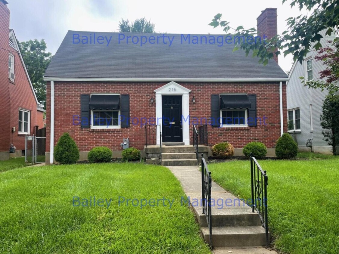Photo - 215 McCready Ave