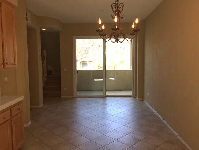 Foto del edificio - Quiet Otay Ranch townhouse, 3bed/3bath now...