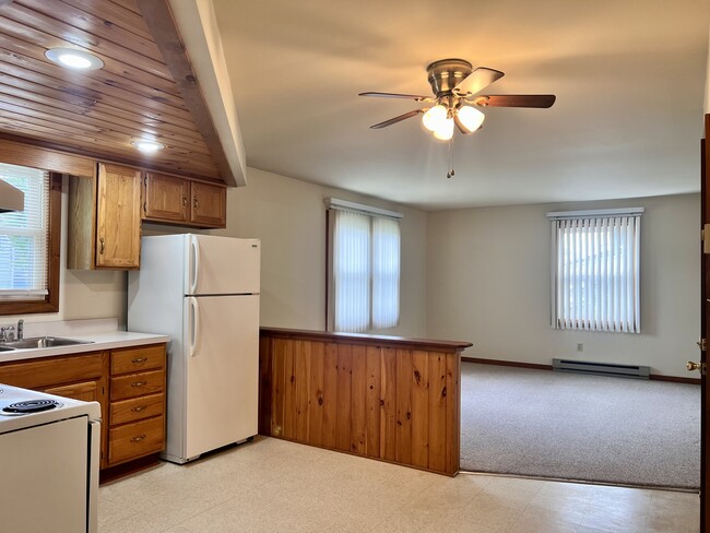 Building Photo - 2722 Pittston Ave