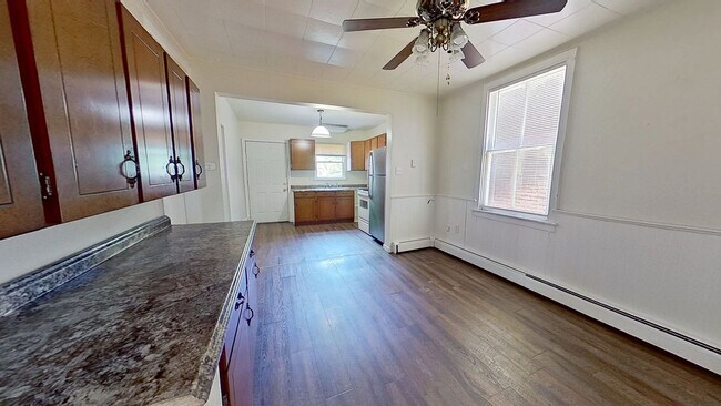 Foto del edificio - 1st Floor Apartment