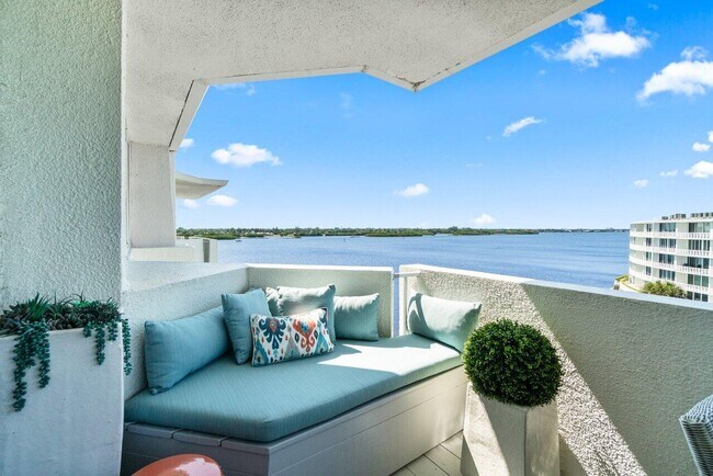 Foto del edificio - 2773 S Ocean Blvd