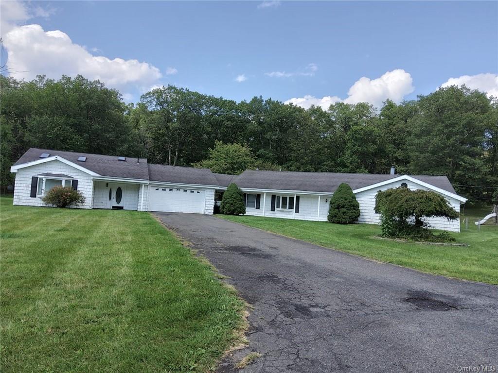 25 Ruscitti Dr Unit 2, Chester, NY 10918 Room for Rent in Chester, NY