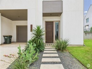 Building Photo - 3306 Cantwell Ln