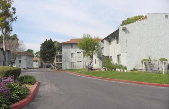 Building Photo - New Wilmington Arms Apartments