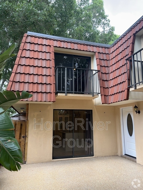 Building Photo - 2719 14th Ct