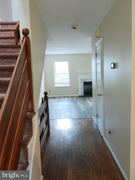 Building Photo - 857 Jackson St