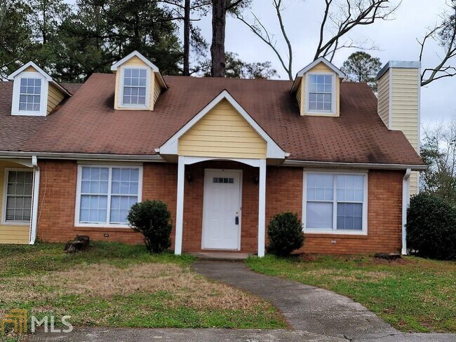Building Photo - 2613 Country Trace SE