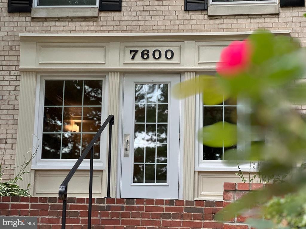 Primary Photo - 7600 Tremayne Pl