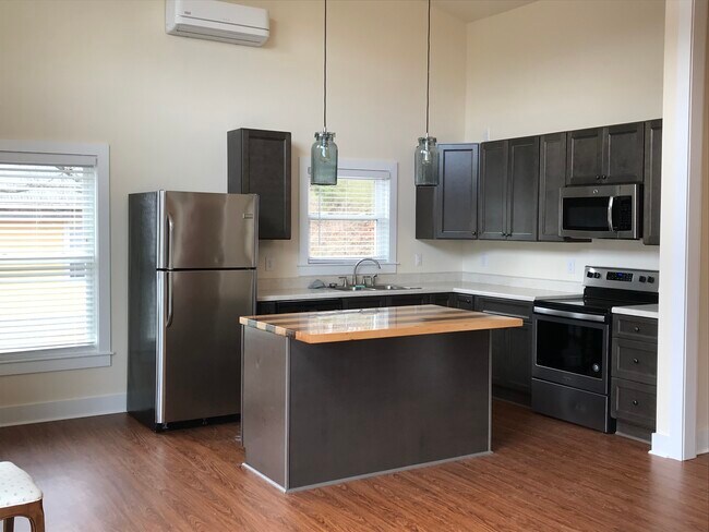 Foto del edificio - 2223 Silvers Welch Rd