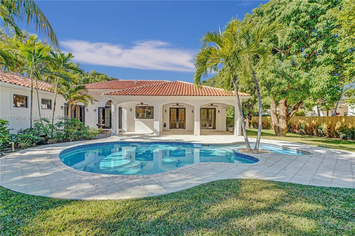 Foto principal - 7935 SW 168th St