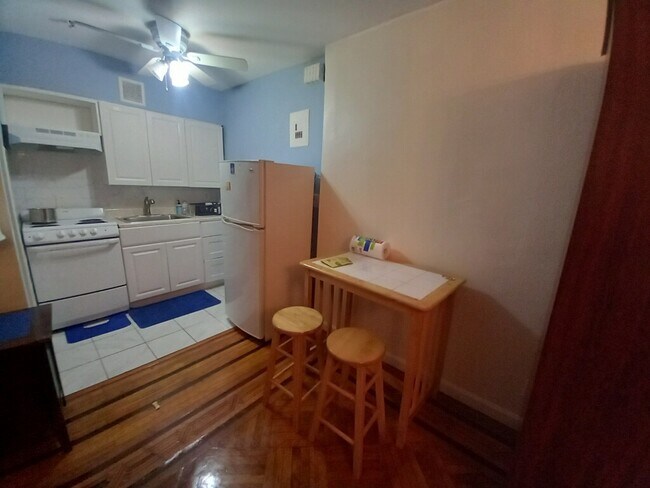 Foto del edificio - 122 Linden Blvd