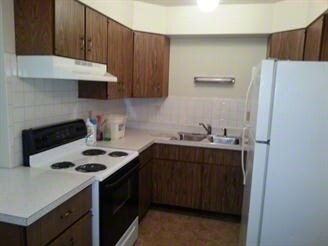 Building Photo - 8945 Valcour Ave