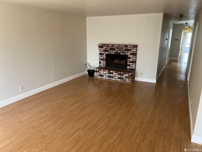 Foto del edificio - 446 25th Ave