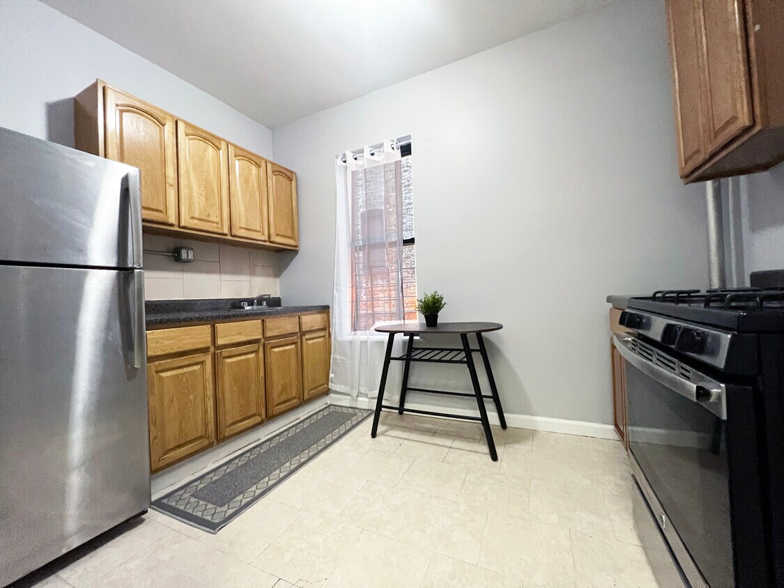 102 Convent Ave Unit 1, NewYorkCity, NY 10027 Room for Rent in