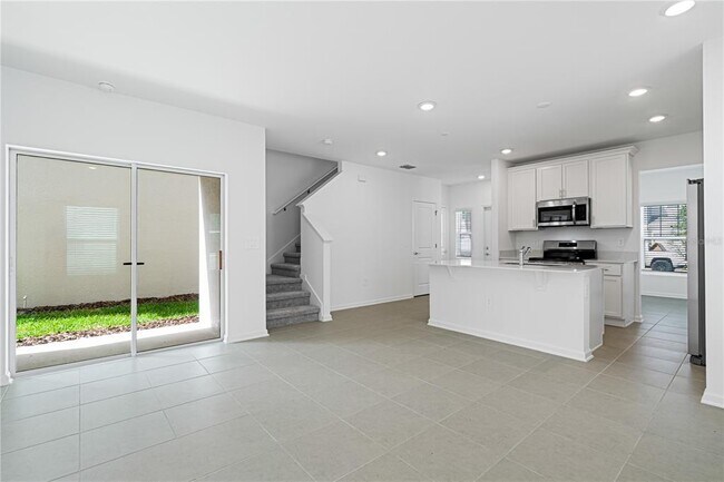 Foto del edificio - 6060 Zen Wy