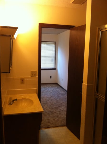 Building Photo - 410 E Santa Fe Dr