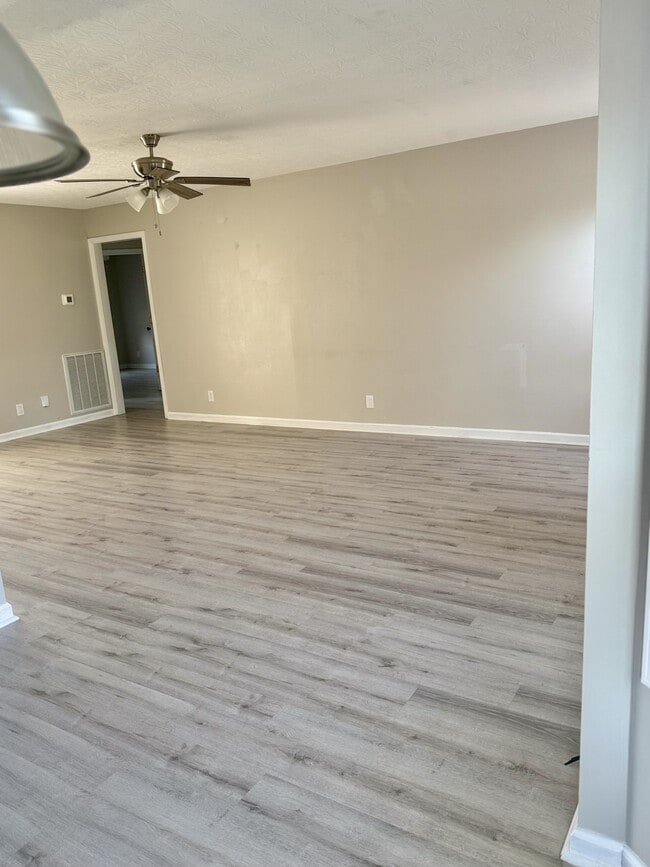 Building Photo - 1104 Connemara Way