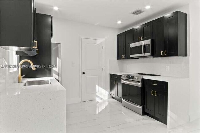 Building Photo - 1739 NW 67th St