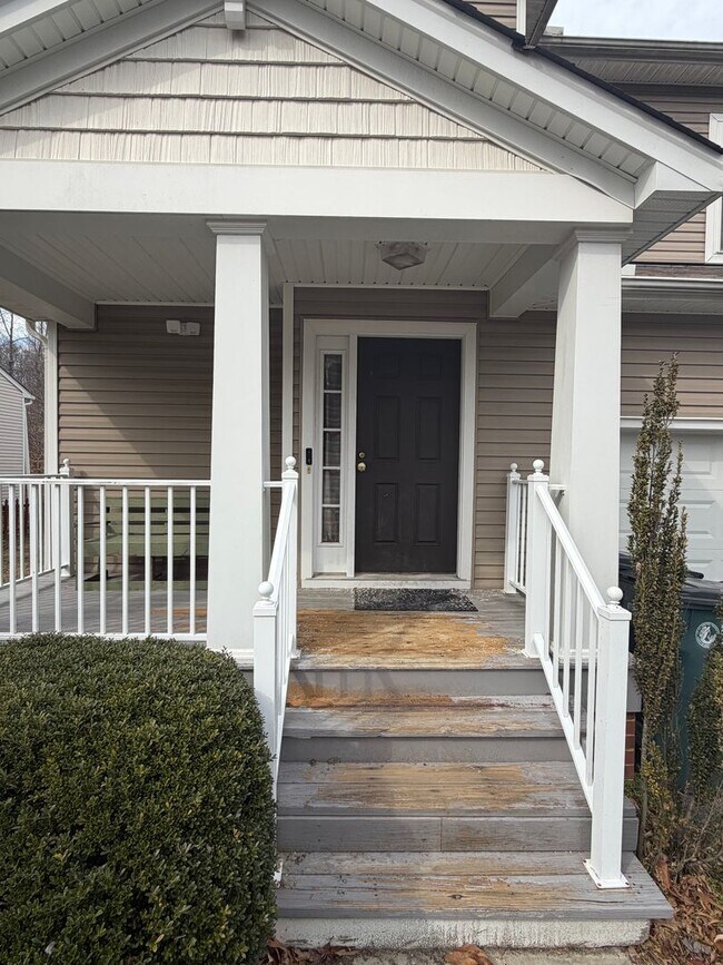 Foto del edificio - 3 Bdrm/2.5 Bth Home Located Close to I-95