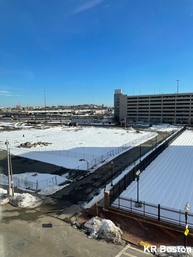 Foto del edificio - 549 Albany St