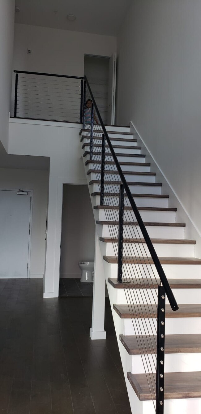Stairs - 132 Mirror Lake Dr N