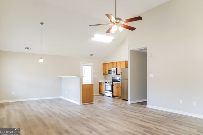 Building Photo - 4976 Wolfcreek View