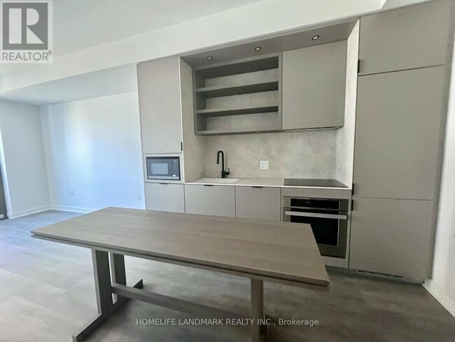 Photo du bâtiment - 55 Charles St E