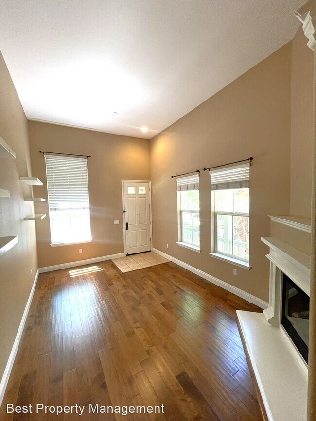 Building Photo - 3 br, 2.5 bath House - 49018 Meadowfaire C...