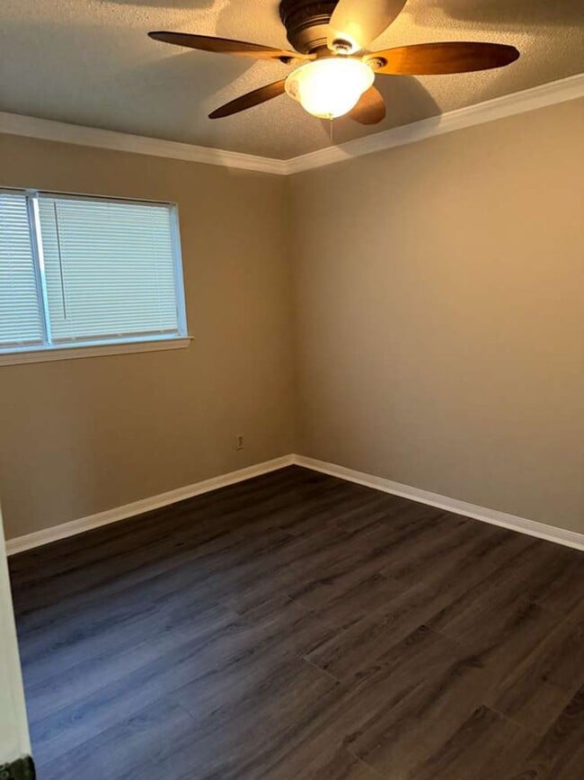 Foto del edificio - 9252 Glen Meadow Ln