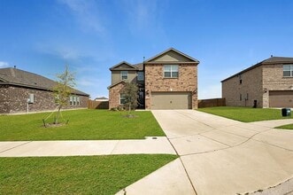 Building Photo - 1816 Jeanine Dr