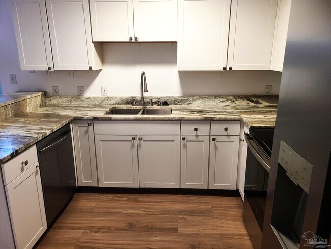 Foto del edificio - 5001 Grande Dr