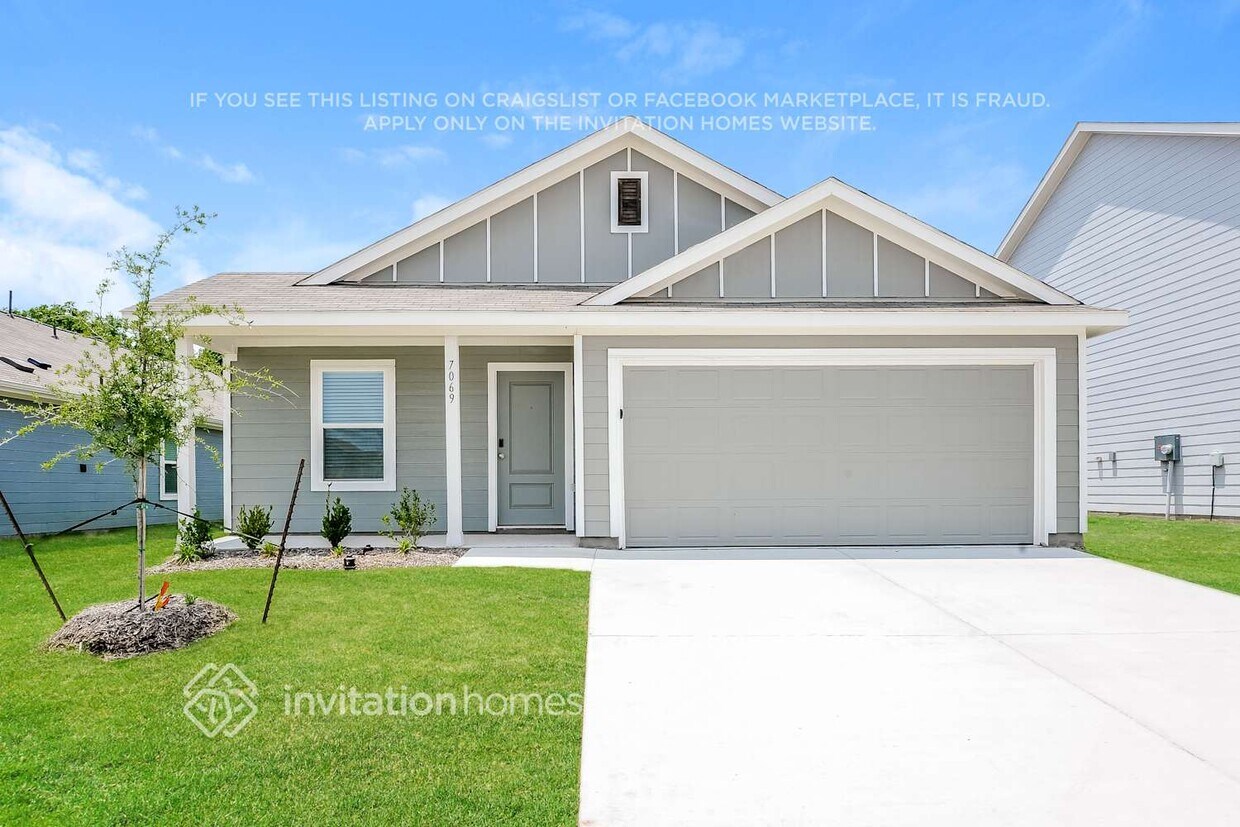 Primary Photo - 7069 Meandering Creek Ln
