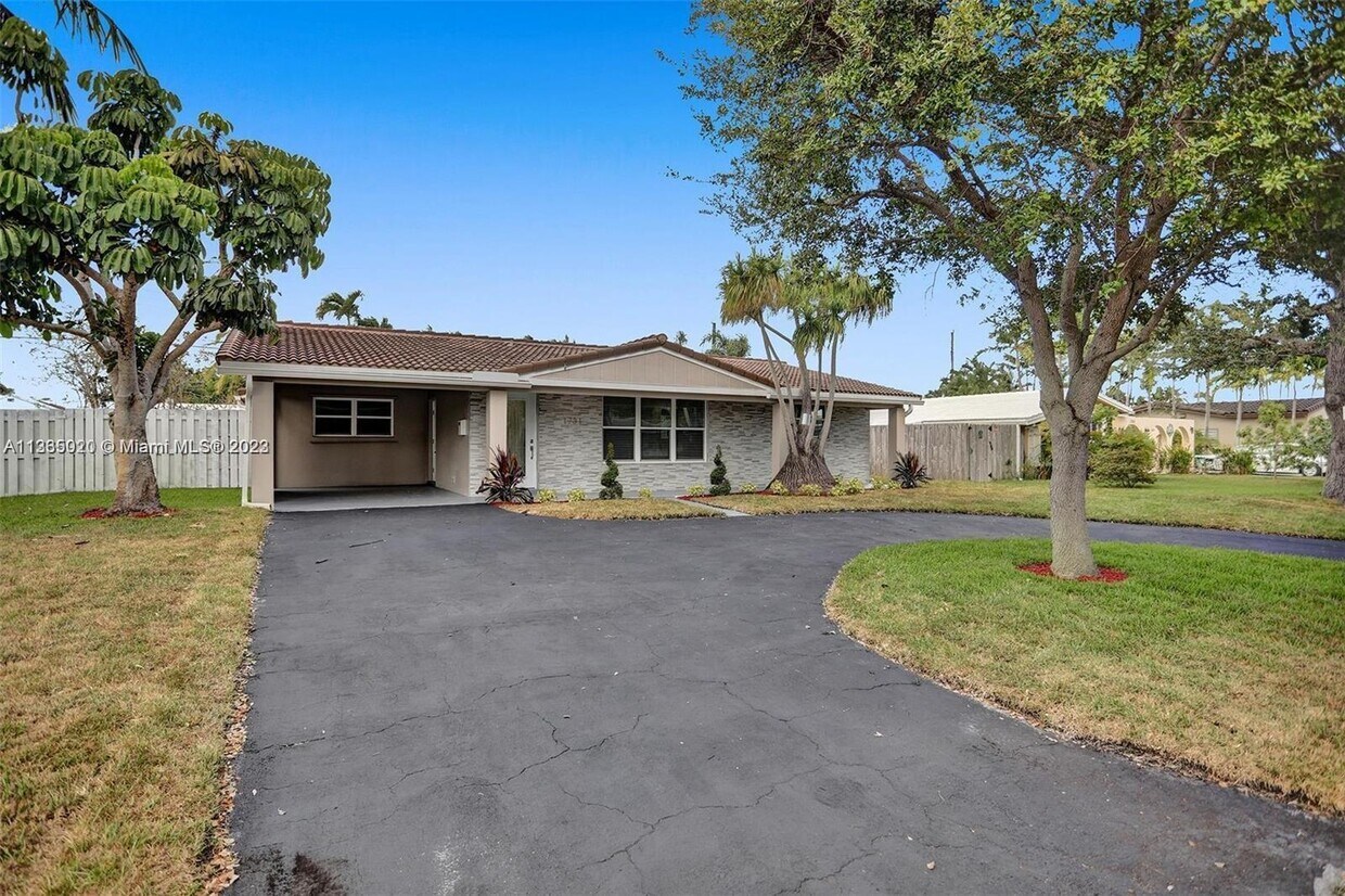 Primary Photo - 1731 NE 59th Ct